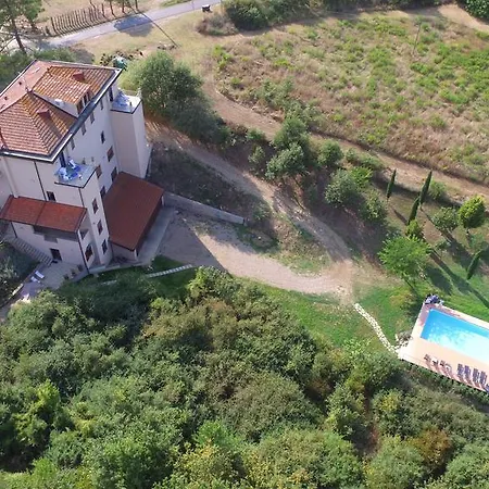 Tenuta I Lecci Alloggio per agriturismo