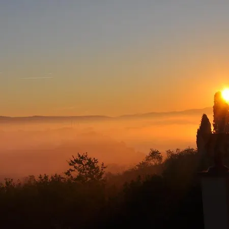 Tenuta I Lecci Farm stay Terranuova Bracciolini
